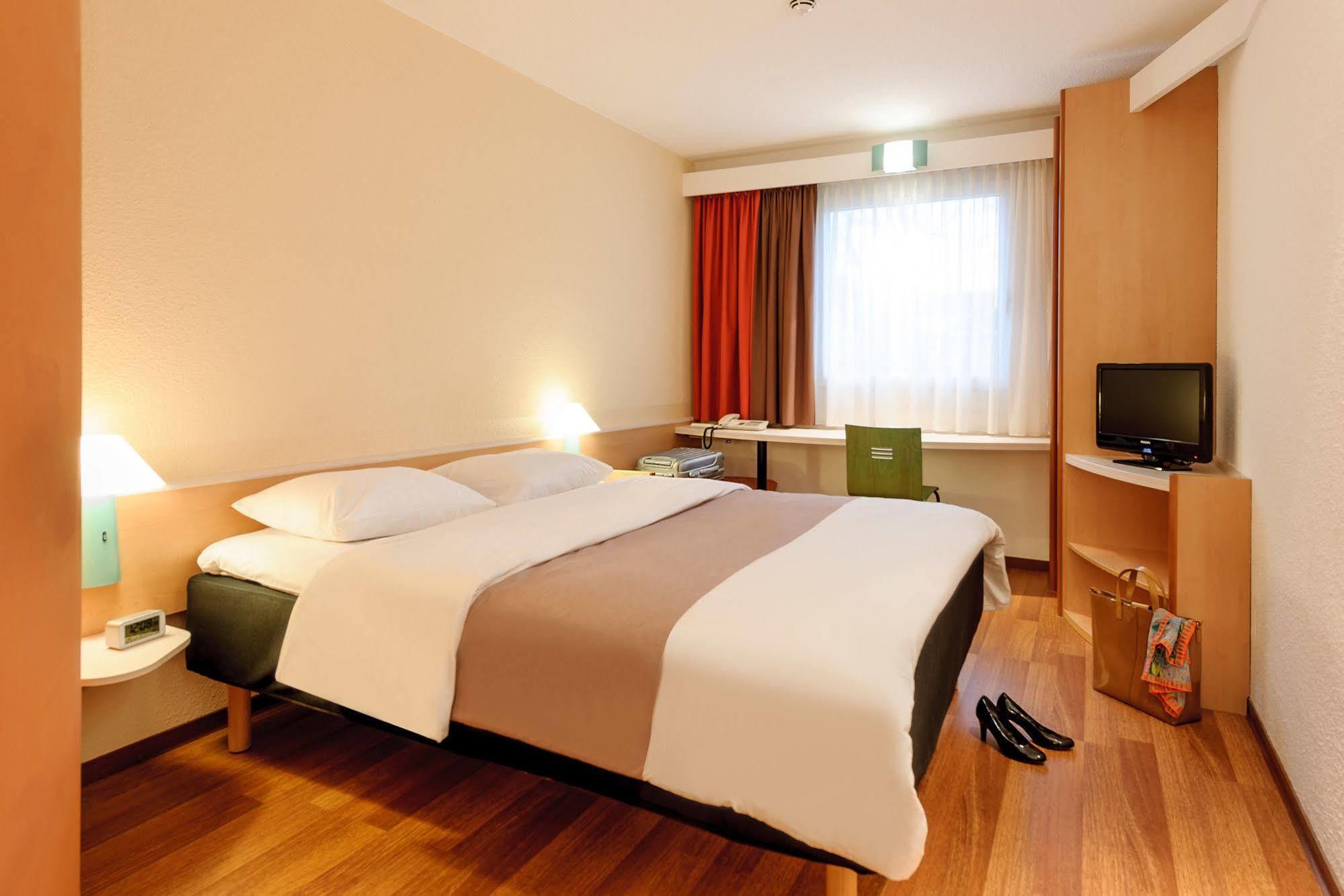 ibis Darmstadt City Buitenkant foto